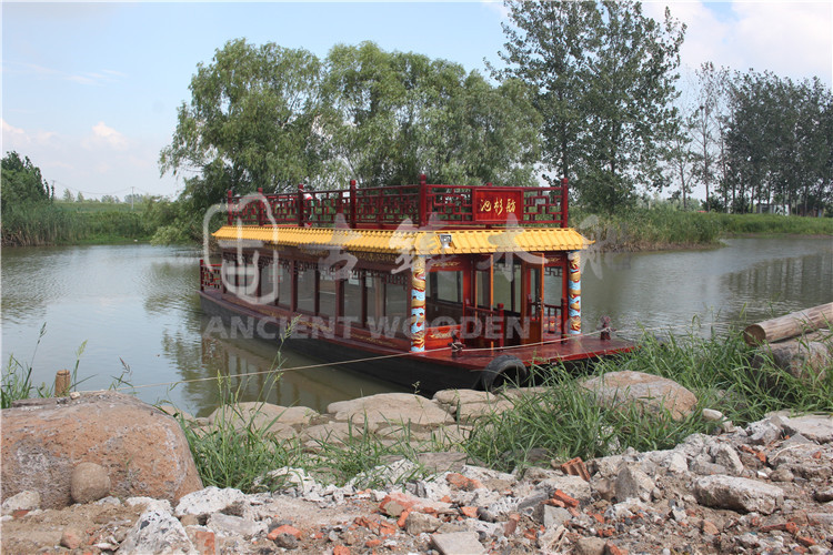 南京池杉湖12米双层乾隆一号